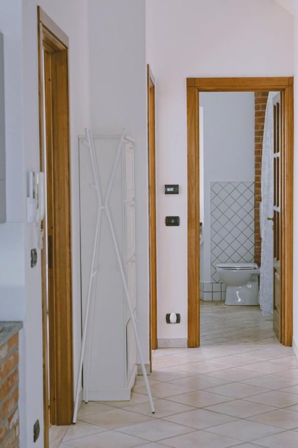 Casa Lobe - Charming Apartment In Village Centre La Morra Kültér fotó